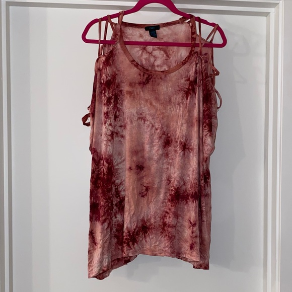 💛Rue21 Crisscross Sleeve Top💛 - Picture 1 of 3